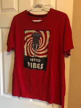 Retro Vibes T-Shirt LG Radio Microphone